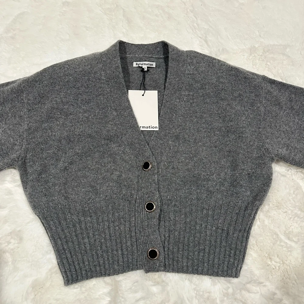 Reformation Hana Cashmere Sweater Cardigan in XS - Picture 10 of 10